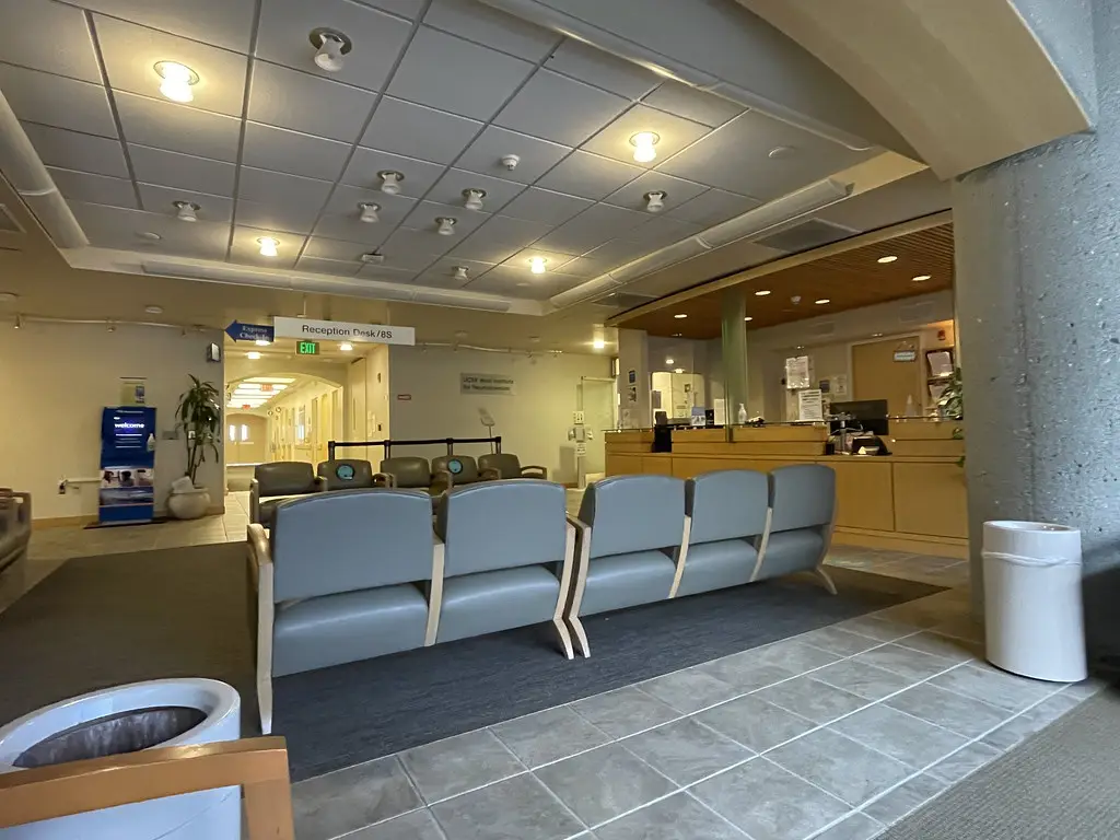 Foto: Waiting room at the UCSF Weill Institute for Neurosciences