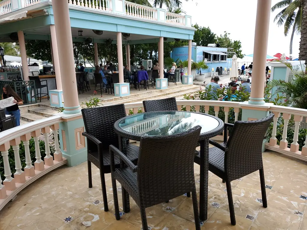 Foto: porch - The Southernmost House - Key West Florida (cell )