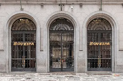 Foto ilustrativa: Fachada do antigo prédio da Bovespa, no centro de São Paulo
