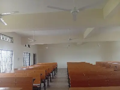 Foto ilustrativa: Sala de aula vazia