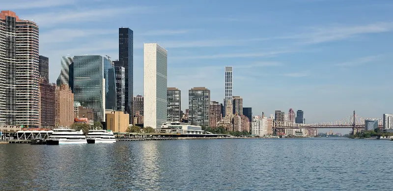 Foto ilustrativa: Sede das Nações Unidas às margens do East River, em Nova York