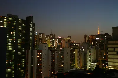 Foto ilustrativa: Prédios de São Paulo ao anoitecer
