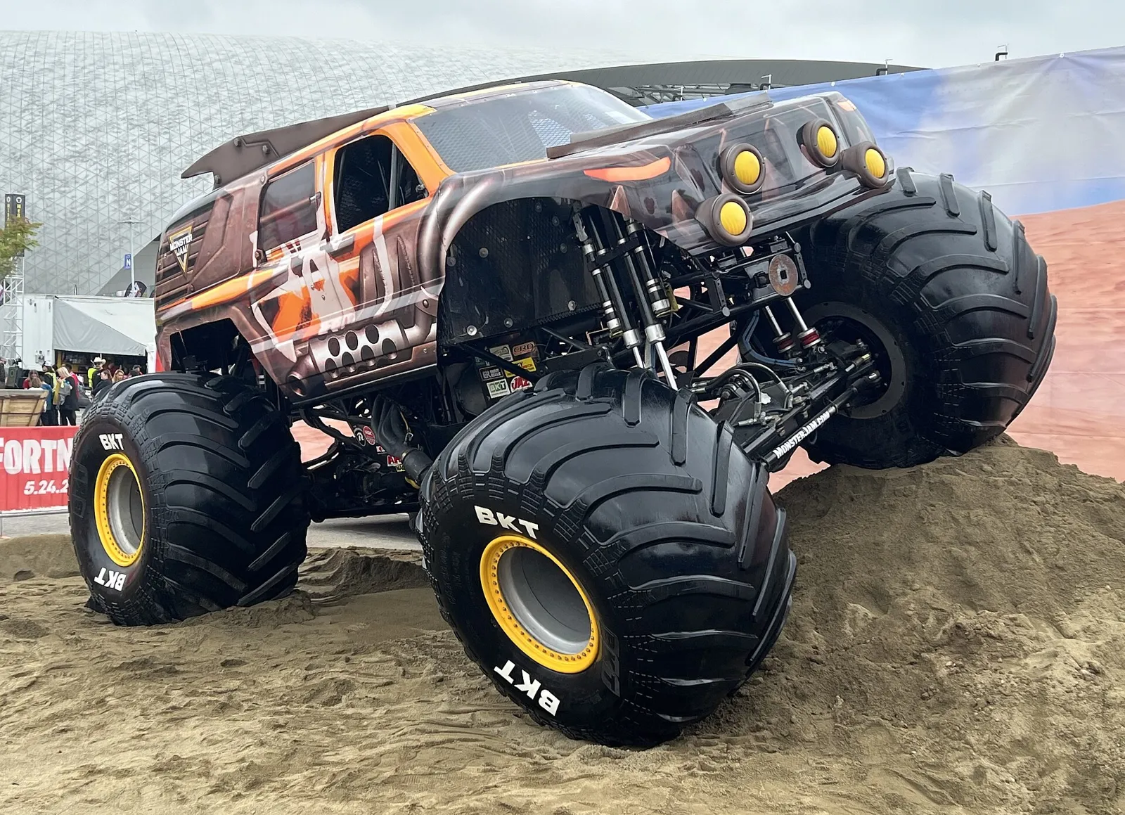 Fortnite Monster Truck